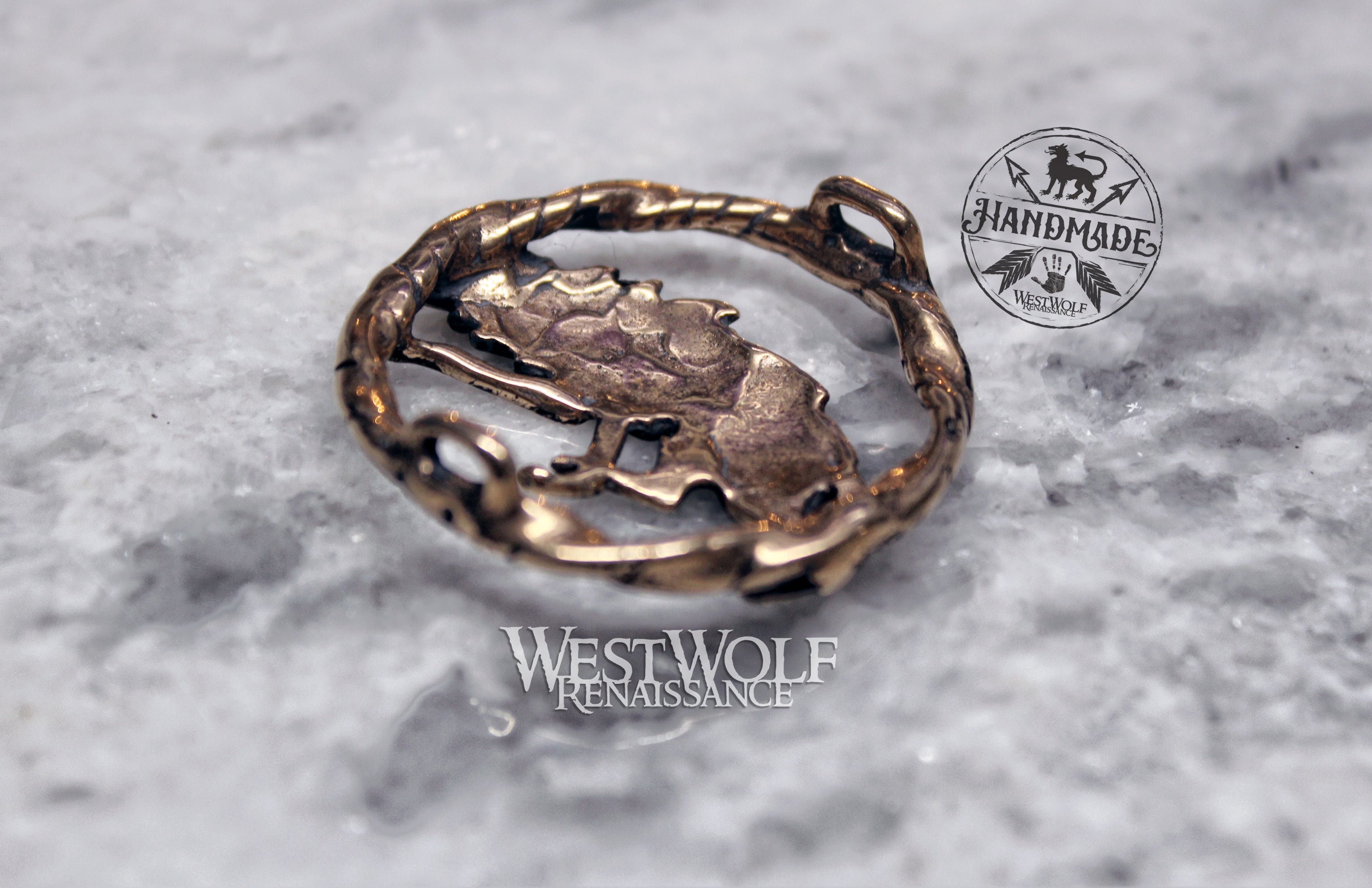 thumbnail image 2 of British Hand Crafted Pewter Wolf Pin Brooch - Coyote/Husky/Malamute Dog Badge 2 of 5