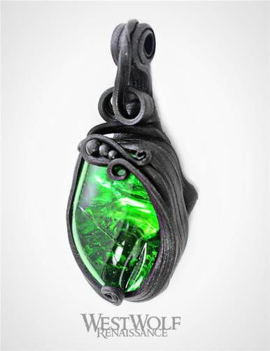 Sculpted Leather Green Stone 