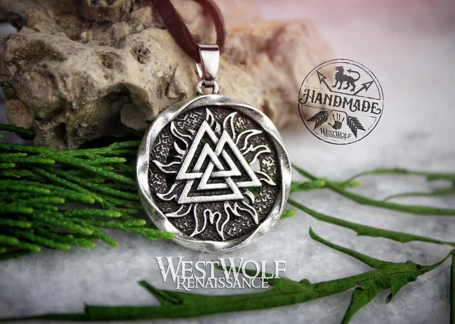316L Uomini in acciaio inossidabile Odin Rune Hrunger's Heart Valknut Ciondolo Collana Vintage Mitologia norrena Gioielli vichinghi 316L Uomini in acciaio inossidabile Odin Rune Hrunger's Heart Valknut Ciondolo Collana Vintage Mitologia norrena Gioielli vichinghi